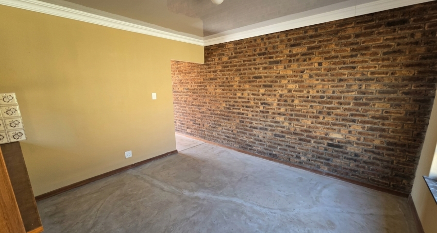 4 Bedroom Property for Sale in Pellissier Free State